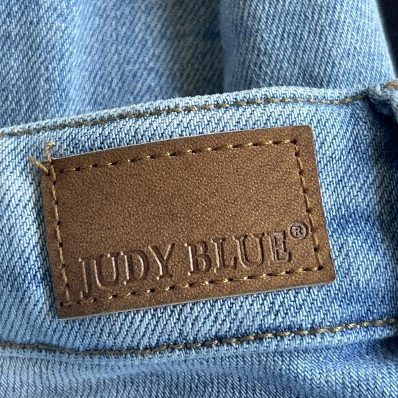 Judy Blue Womens Jean Shorts Small Distressed Light Wash Blue Denim JB1582 - Picture 3 of 10